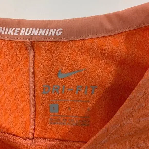 Nike Running T Shirt Mens L Large Salmon Striped Dri Fit Crew Neck Performance - Picture 5 of 9